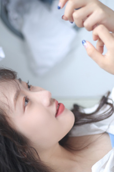 宝宝腿趴开一点就不会疼的原因